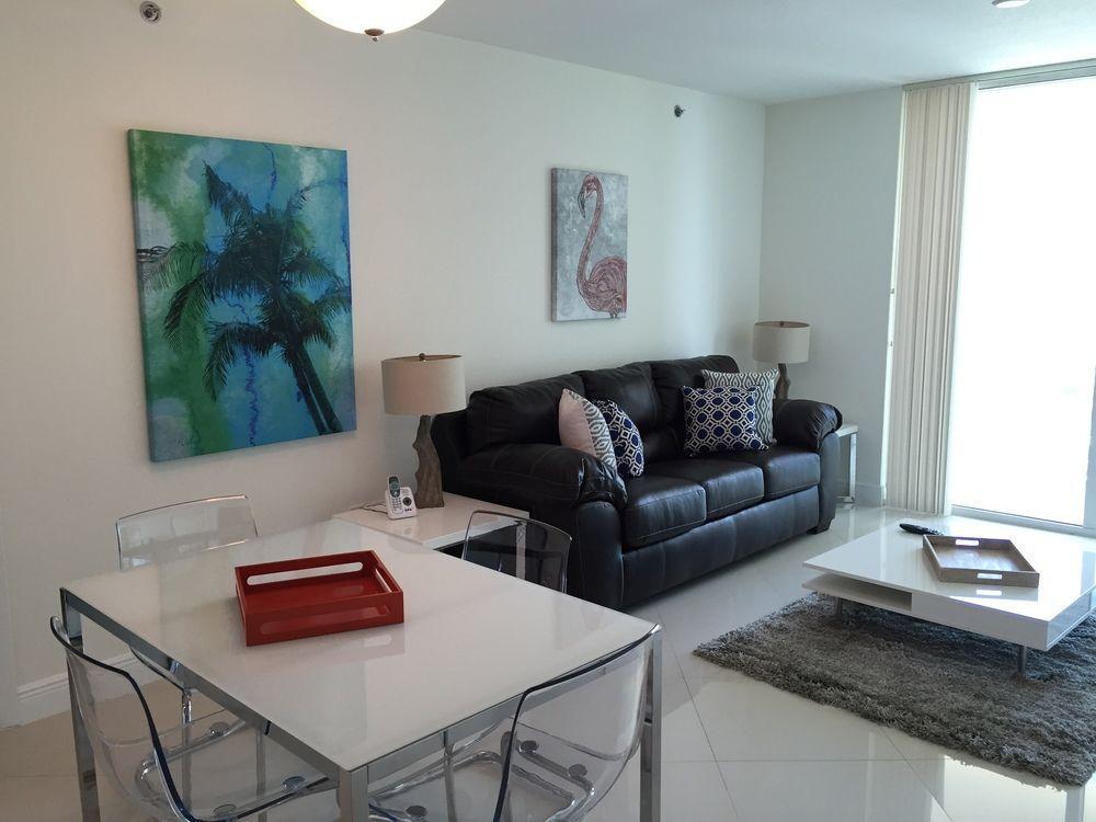 Churchill Suites Miami Brickell - One Broadway Bagian luar foto