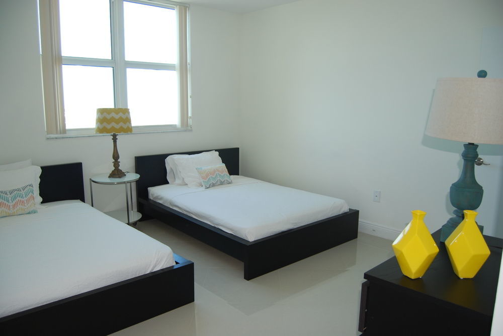 Churchill Suites Miami Brickell - One Broadway Bagian luar foto