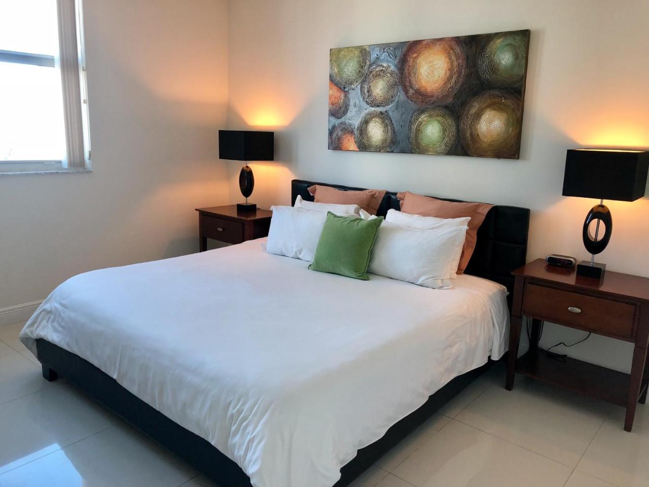 Churchill Suites Miami Brickell - One Broadway Bagian luar foto