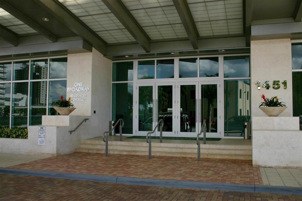 Churchill Suites Miami Brickell - One Broadway Bagian luar foto